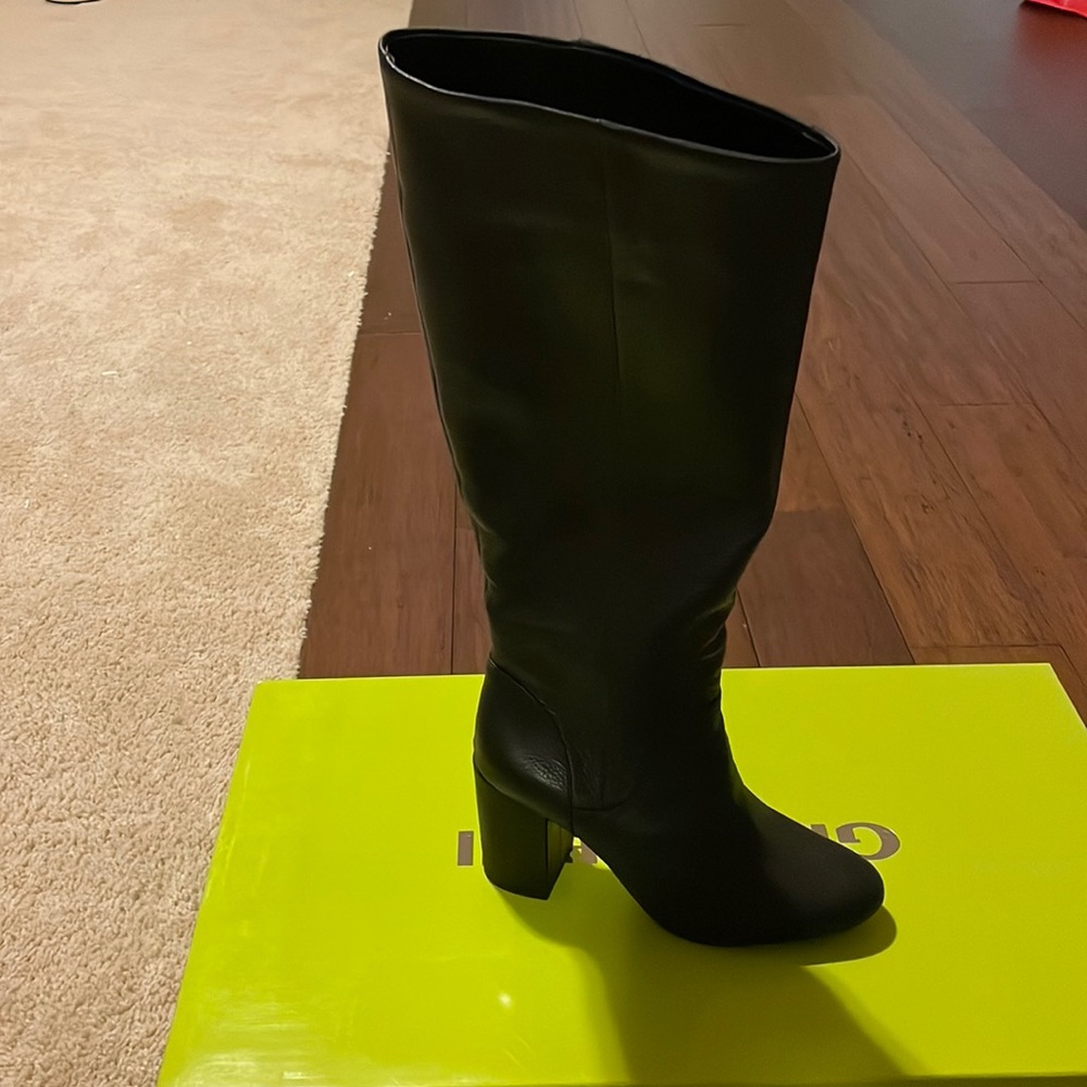 Brand New Gianni Bini tall boots 7.5 black
